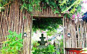 Artist'S Place Trat