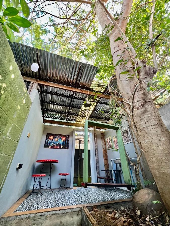 Artist'S Place Trat Exterior photo