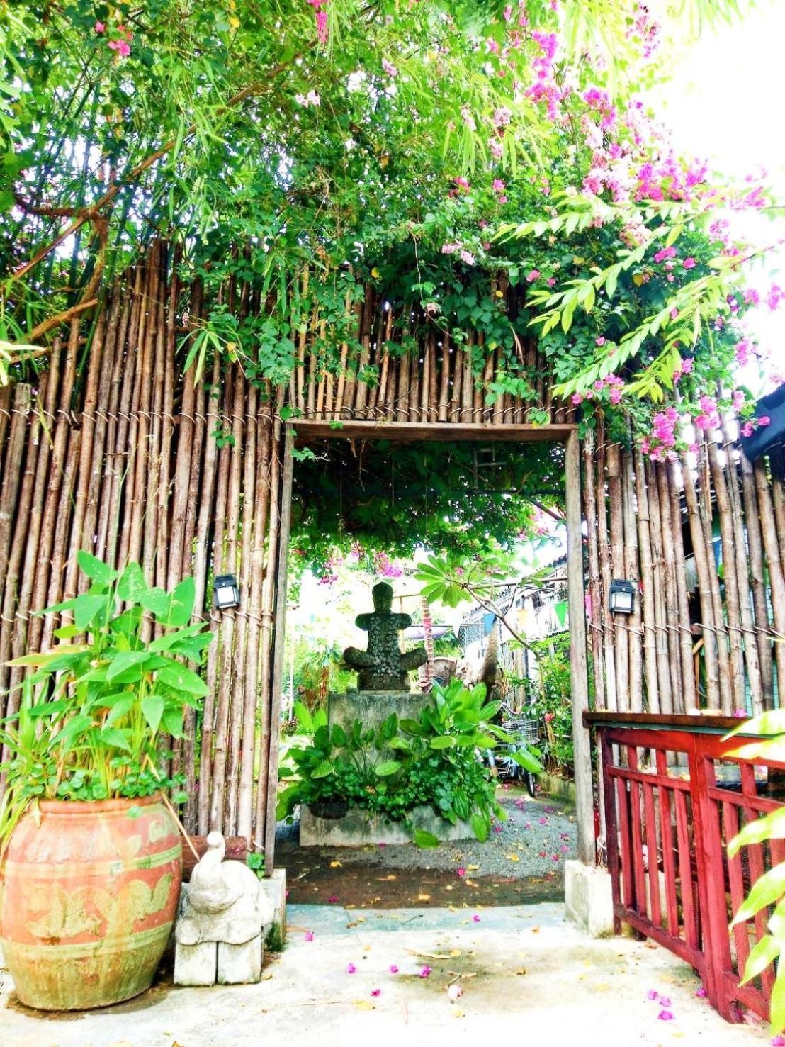 Artist'S Place Trat Exterior photo