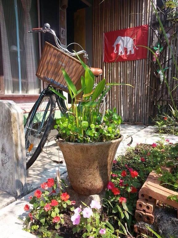 Artist'S Place Trat Exterior photo